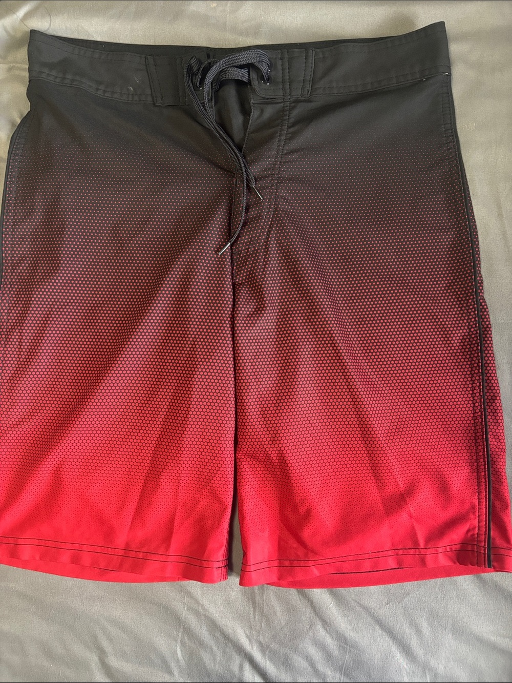 Old Navy California Men's Ombre Red to Black Swim/Board Shorts